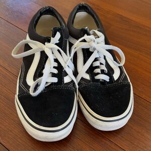 VAN’s black suede sneakers - women’s size 7